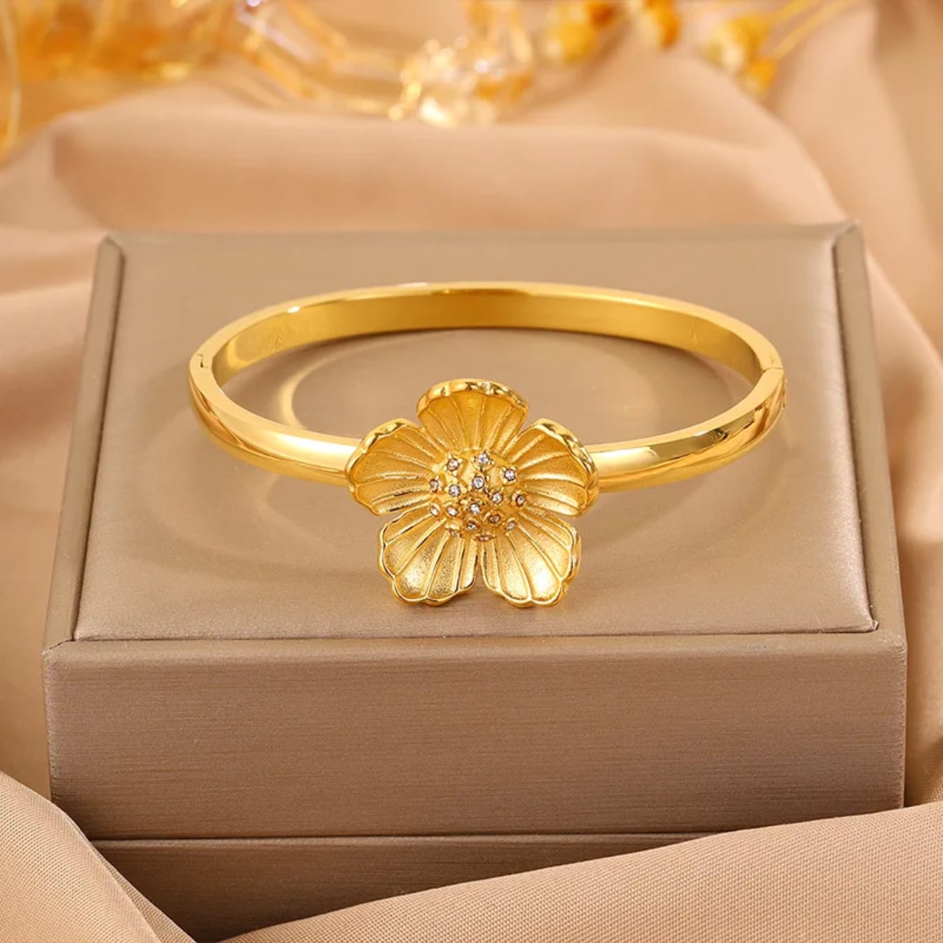 Premium floral bangle