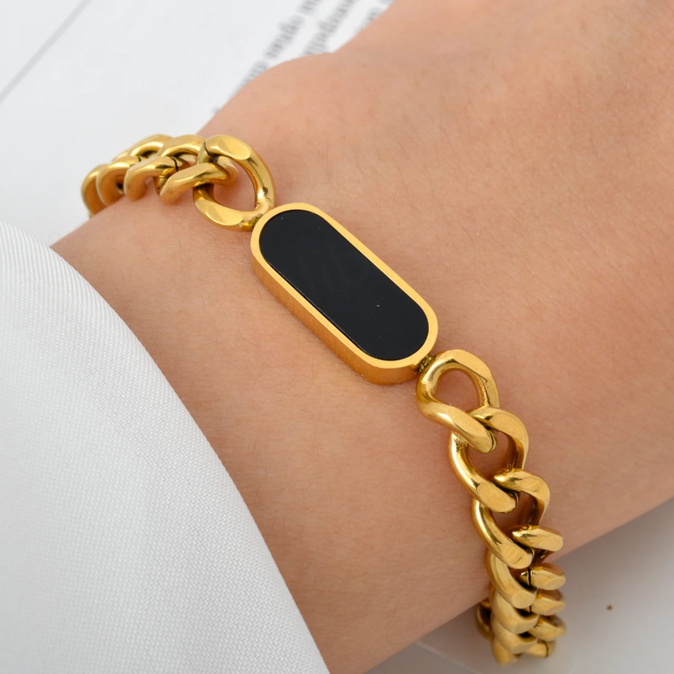 Elegant Unique Design Gold-Plated Bracelet